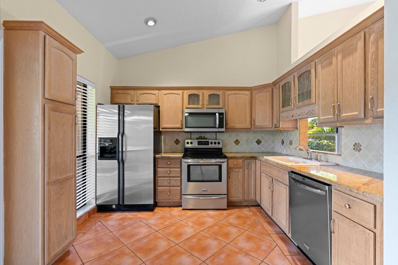 9264 Ketay Cir #9264 - Photo 2 of 47