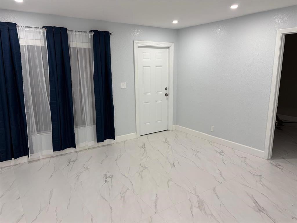 1201 Nw 29th Ter #1201 - Photo 7 of 23