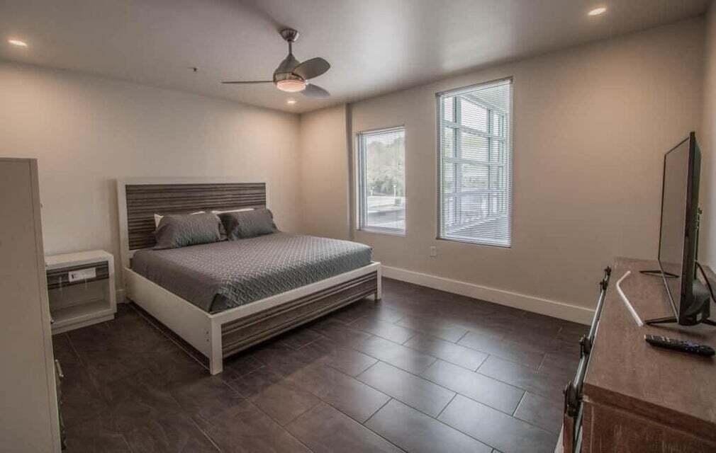 154 Brooks St Se #154-201 - Photo 6 of 16