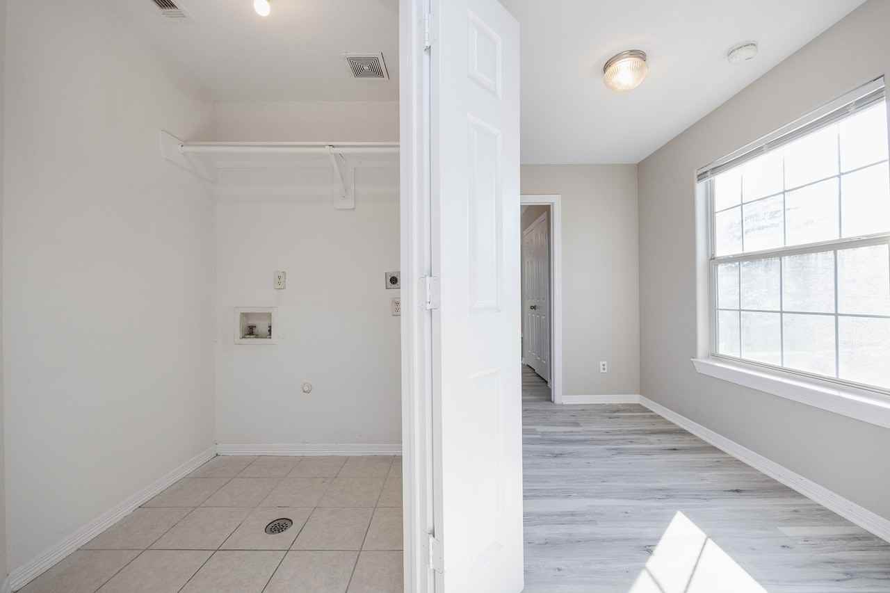 4624 Larkspur Street #4624B - Photo 2 of 49