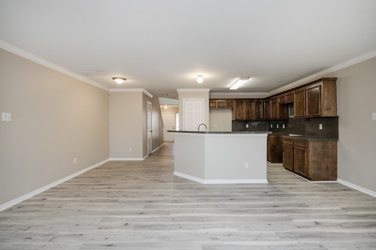 4624 Larkspur Street #4624B - Photo 7 of 49