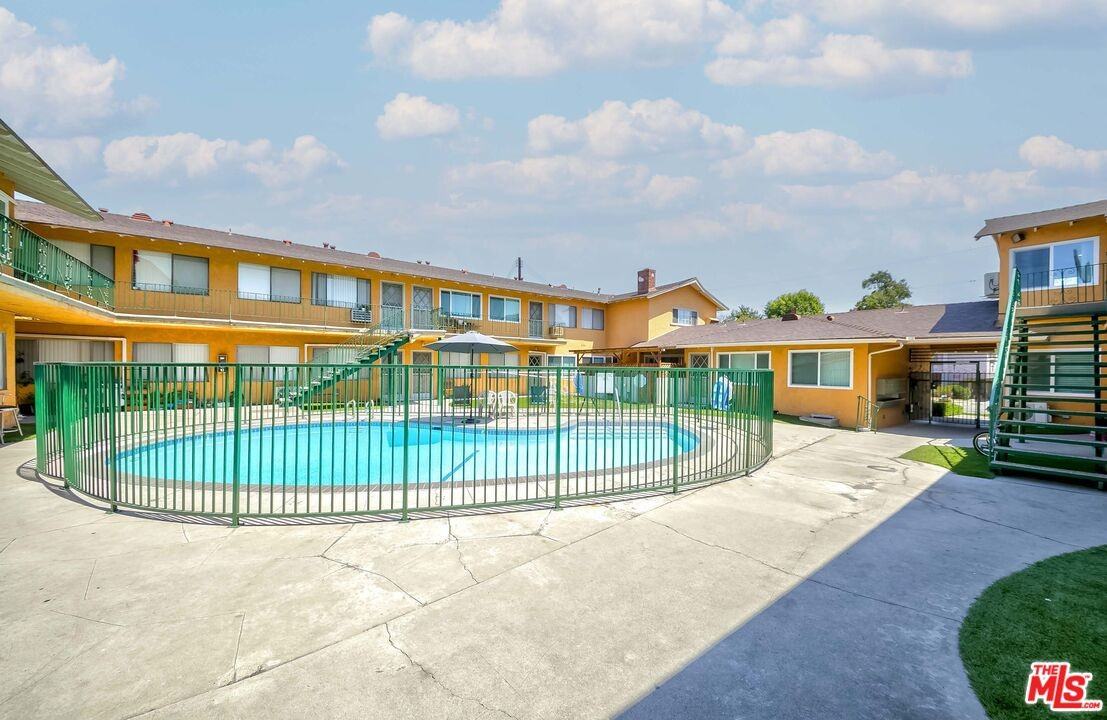 711 Sierra Vista Avenue #711U - Photo 6 of 25