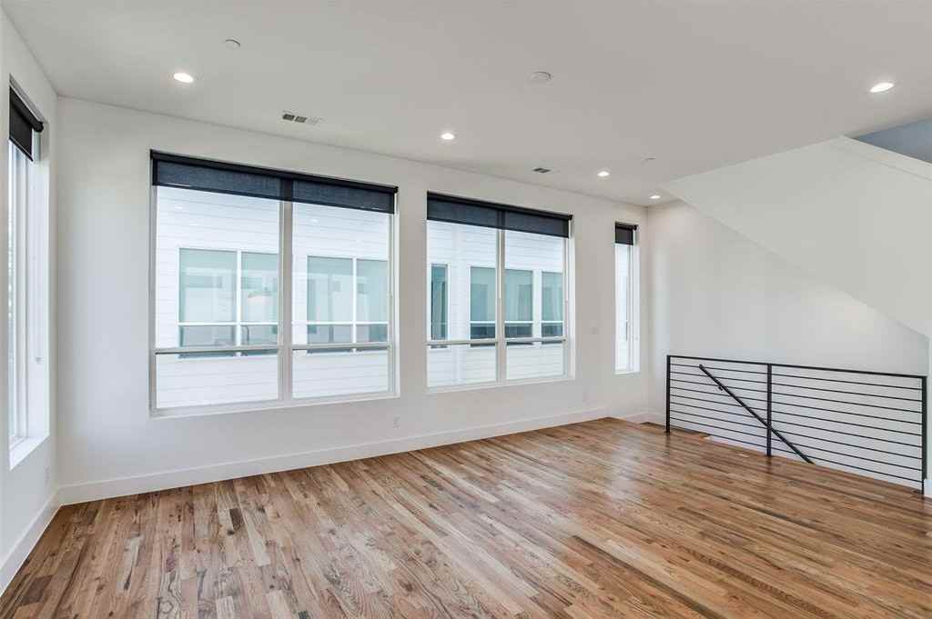 5714 Lindell Ave #5714-105 - Photo 3 of 24