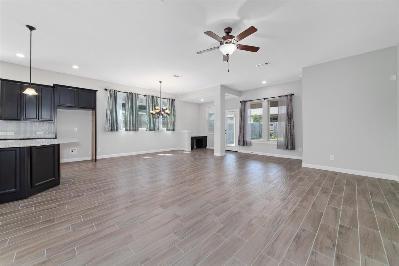 11127 Bluewater Lagoon Circle #11127 - Photo 6 of 27