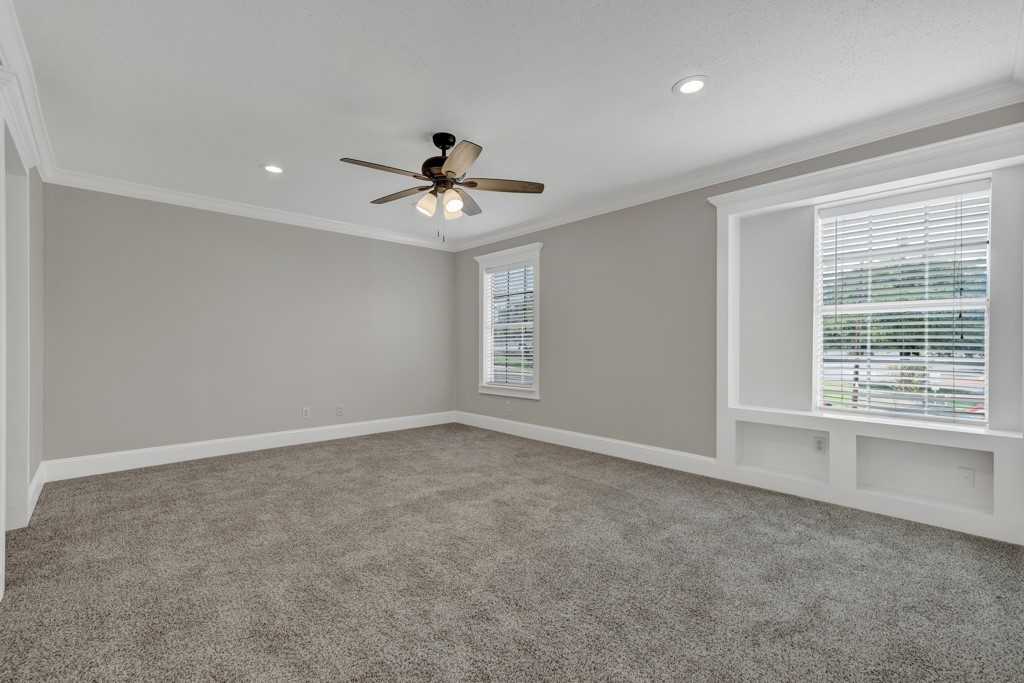 9009 North Plaza #9009-108 - Photo 2 of 23