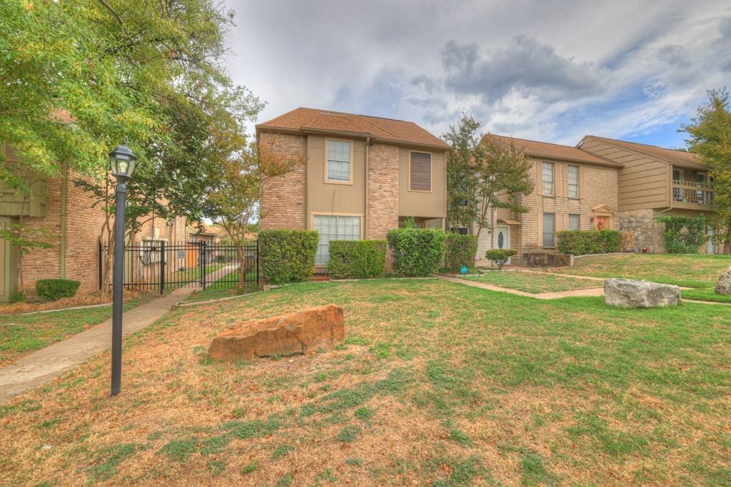 9009 North Plaza #9009-108 - Photo 7 of 23