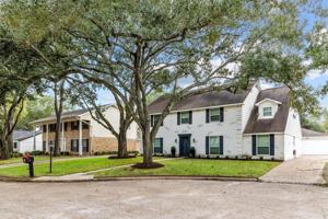 featured image of 827 Thicket Lane #827