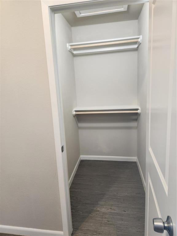 511 Oakwood Ln #511-511 - Photo 2 of 25