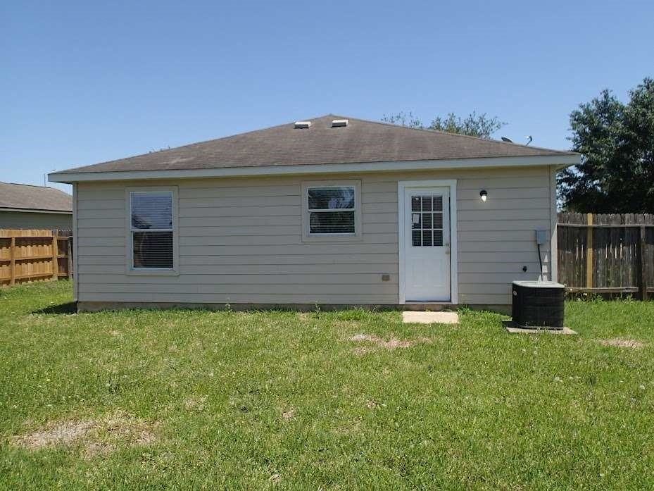 6906 Lost Timber Lane #6906 - Photo 4 of 16