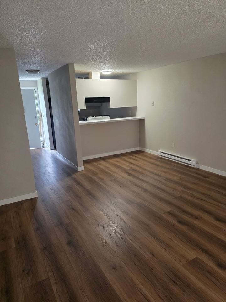 Park Place Apartments - Photo 5 of 20