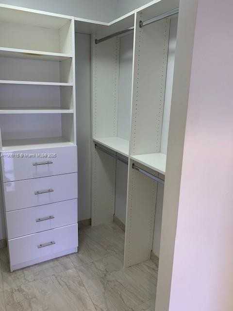 Aventura #20301-521 - Photo 6 of 22