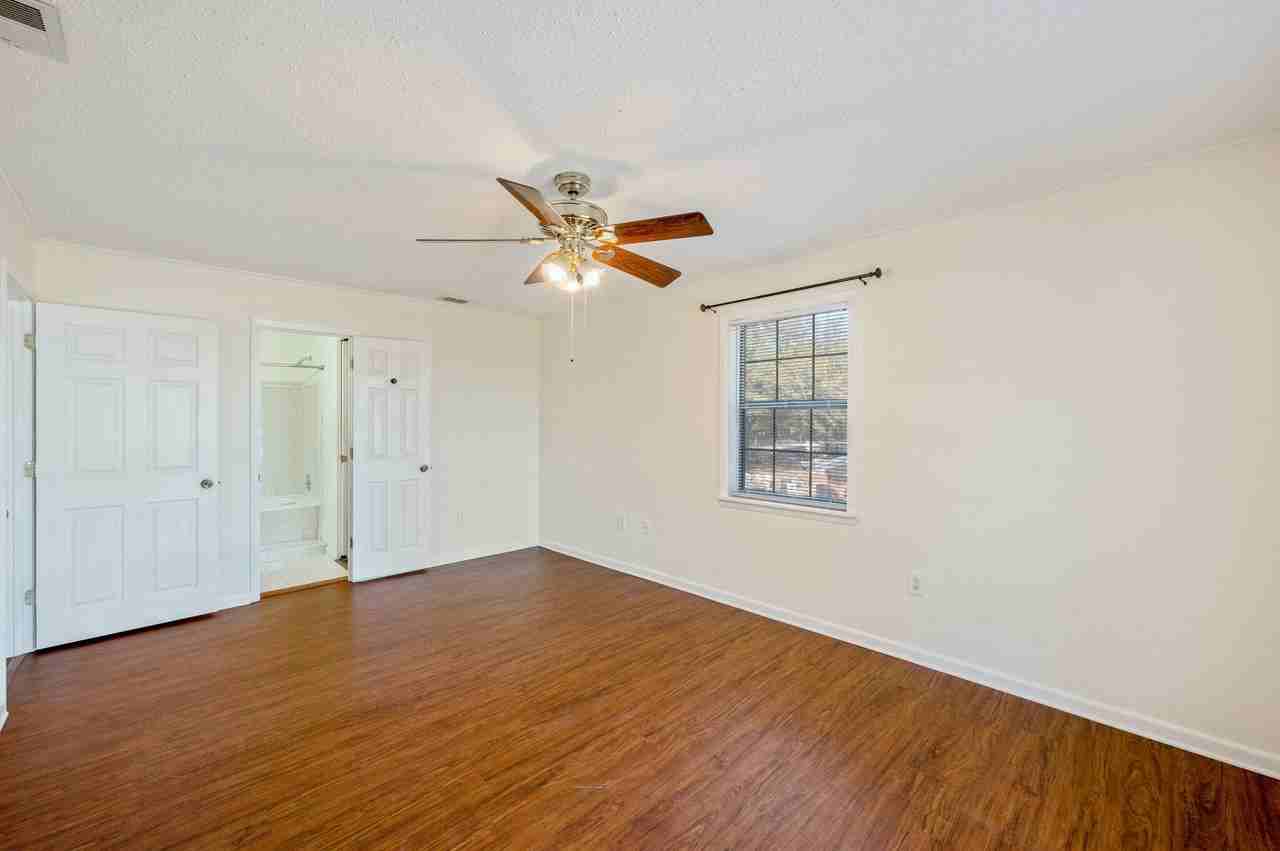 770 Lakeview Drive #770 - Photo 3 of 33