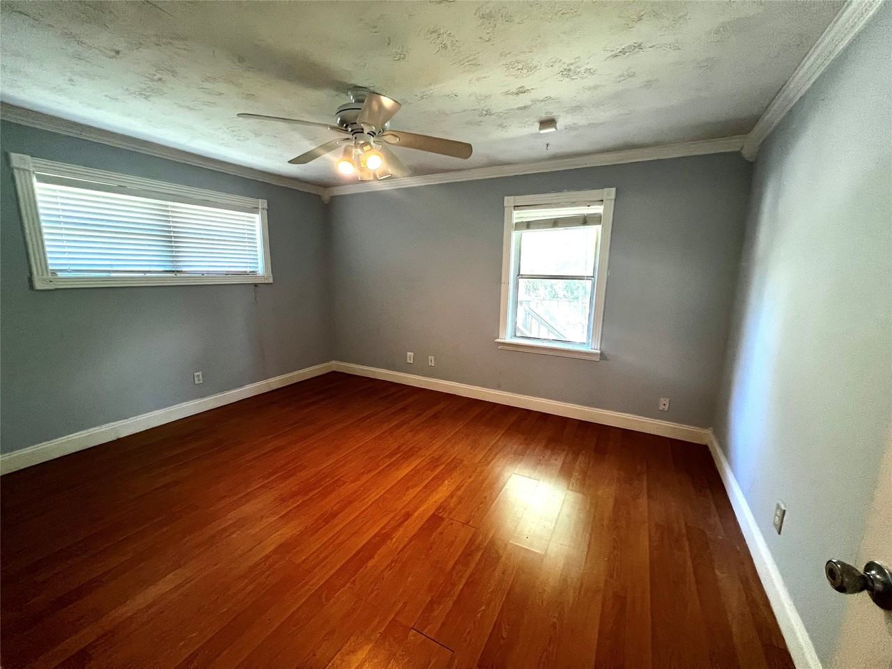 15703 Jersey Drive #15703 - Photo 2 of 12