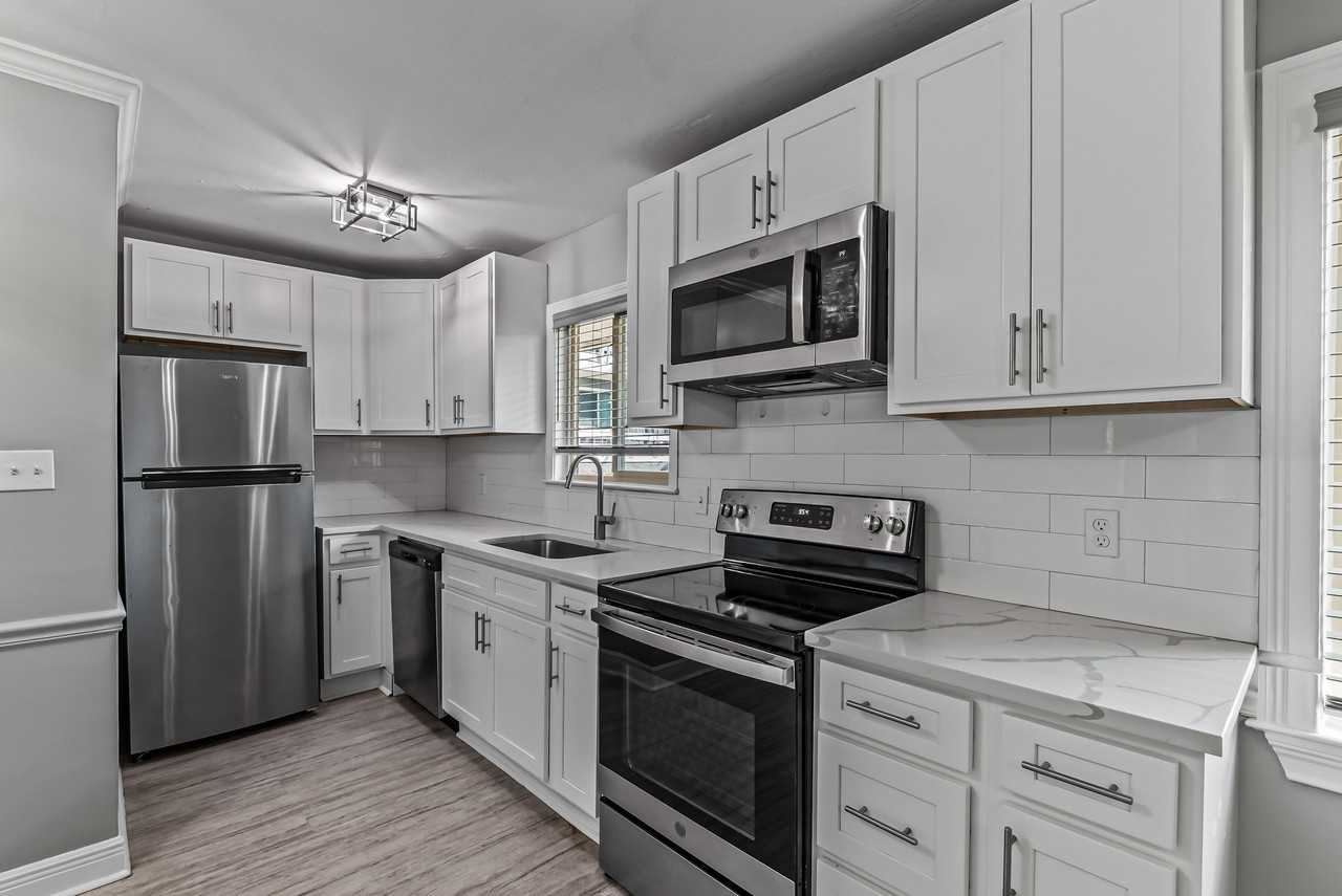 The Sanctuary - Photo 3 of 43