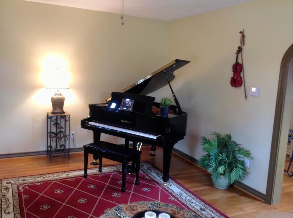 704 Sue Street #704 - Photo 4 of 24