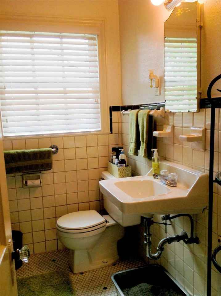 704 Sue Street #704 - Photo 5 of 24