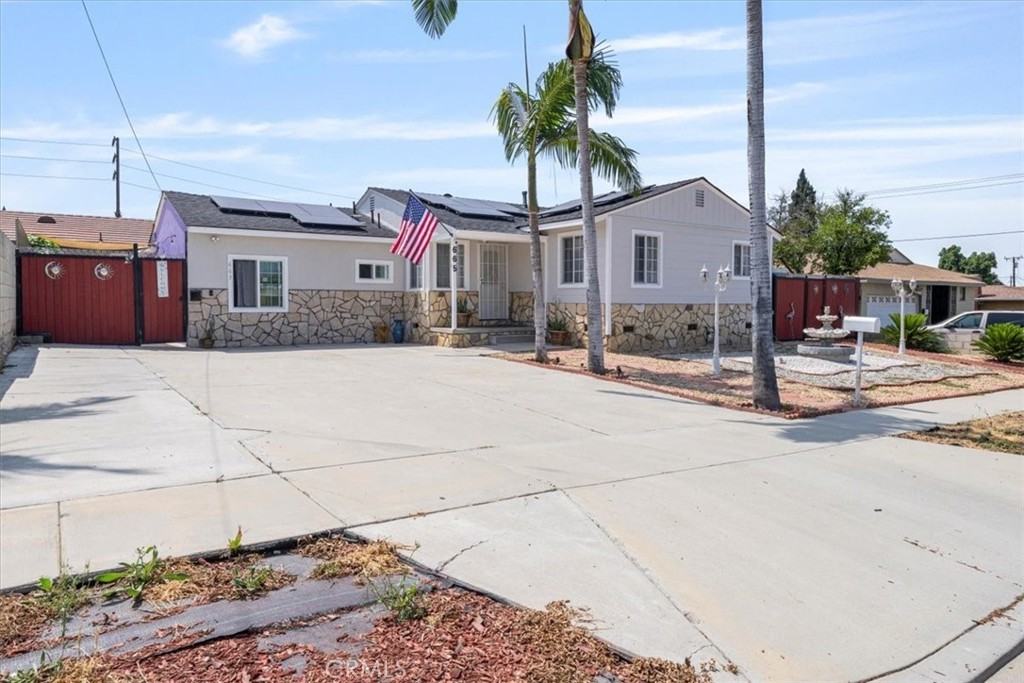 665 North Larimore Avenue #665 - Photo 2 of 44