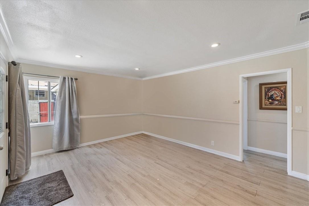 665 North Larimore Avenue #665 - Photo 3 of 44