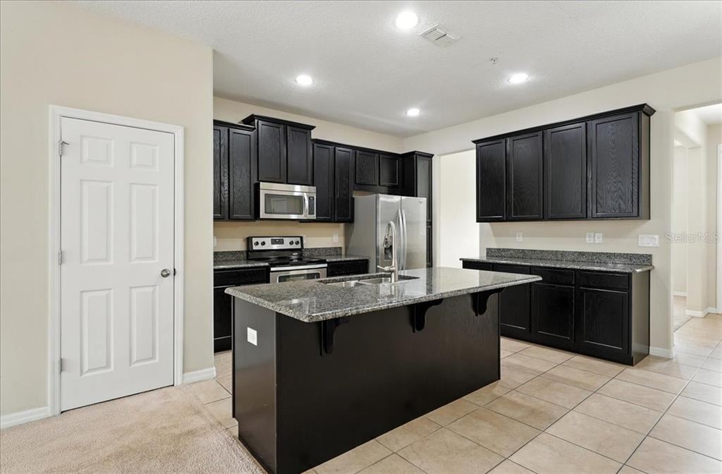 8959 Hildreth Avenue #8959 - Photo 7 of 18