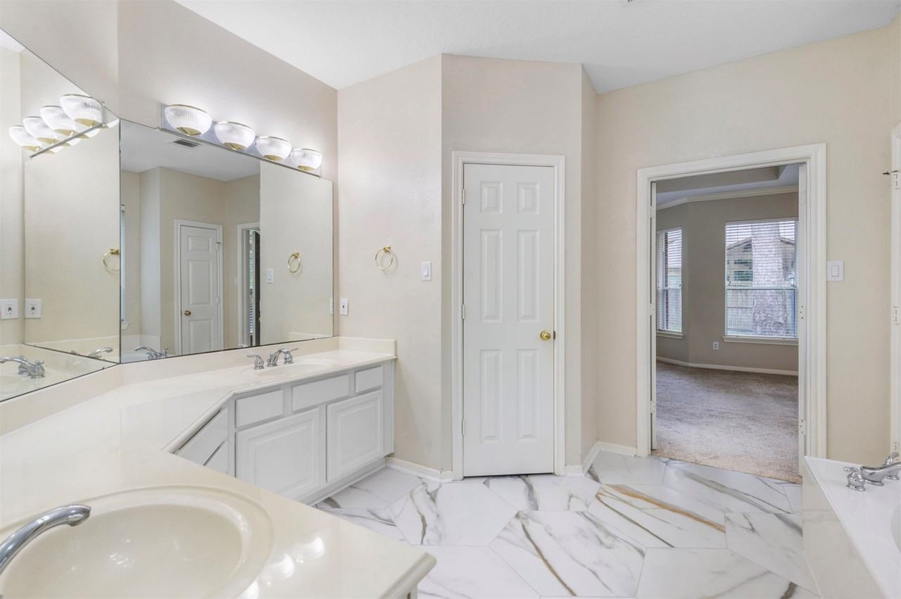 91 South Downey Willow Circle #91 - Photo 3 of 50