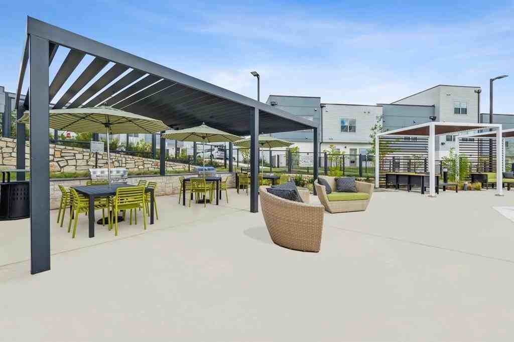 10350 Blue Bluff Road - Photo 2 of 27