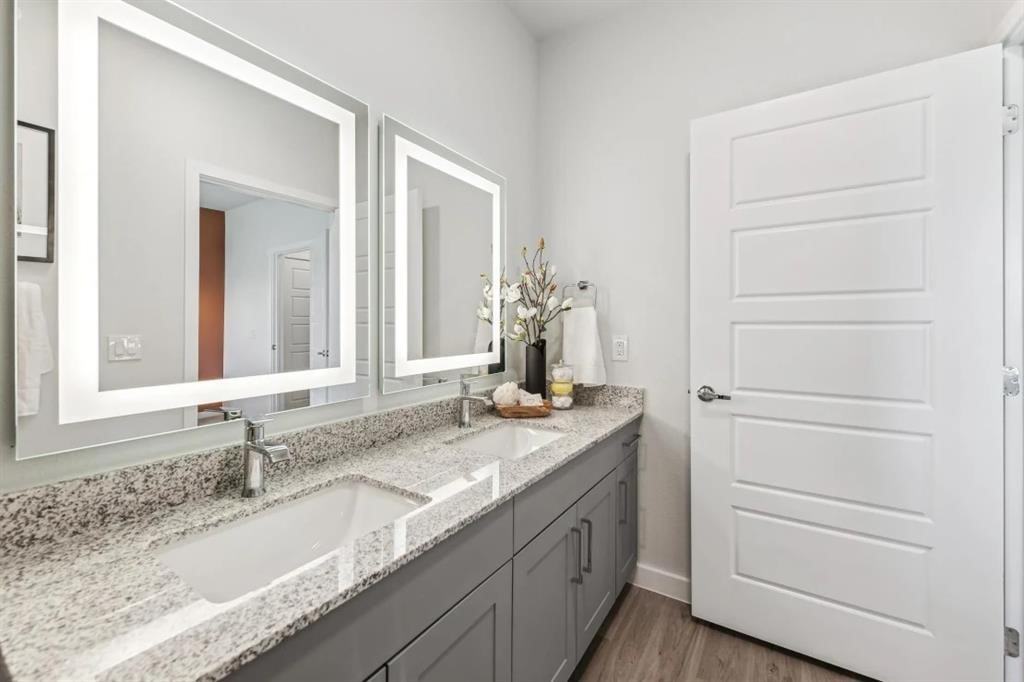 10350 Blue Bluff Road - Photo 3 of 27