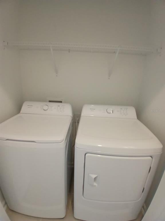 Chromatic Chromatic Chromatic - Photo 5 of 25