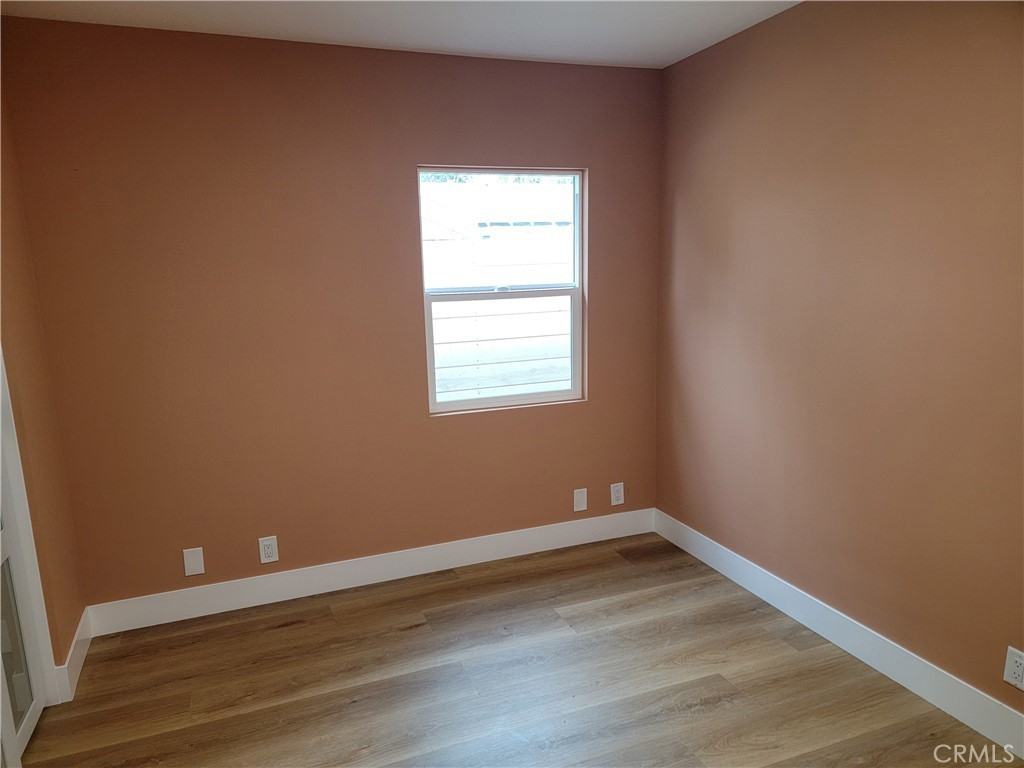 18725 Bassett Street #18725 - Photo 7 of 15