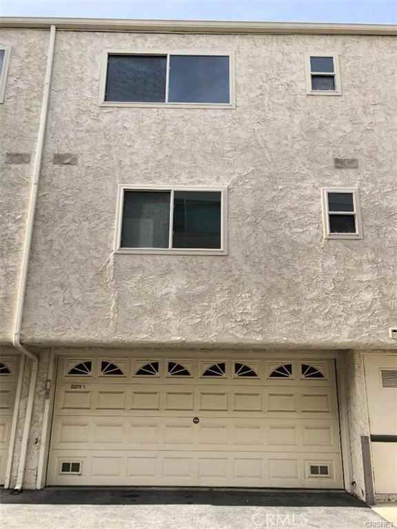 22219 1/2 Erwin St #22219 - Photo 7 of 25