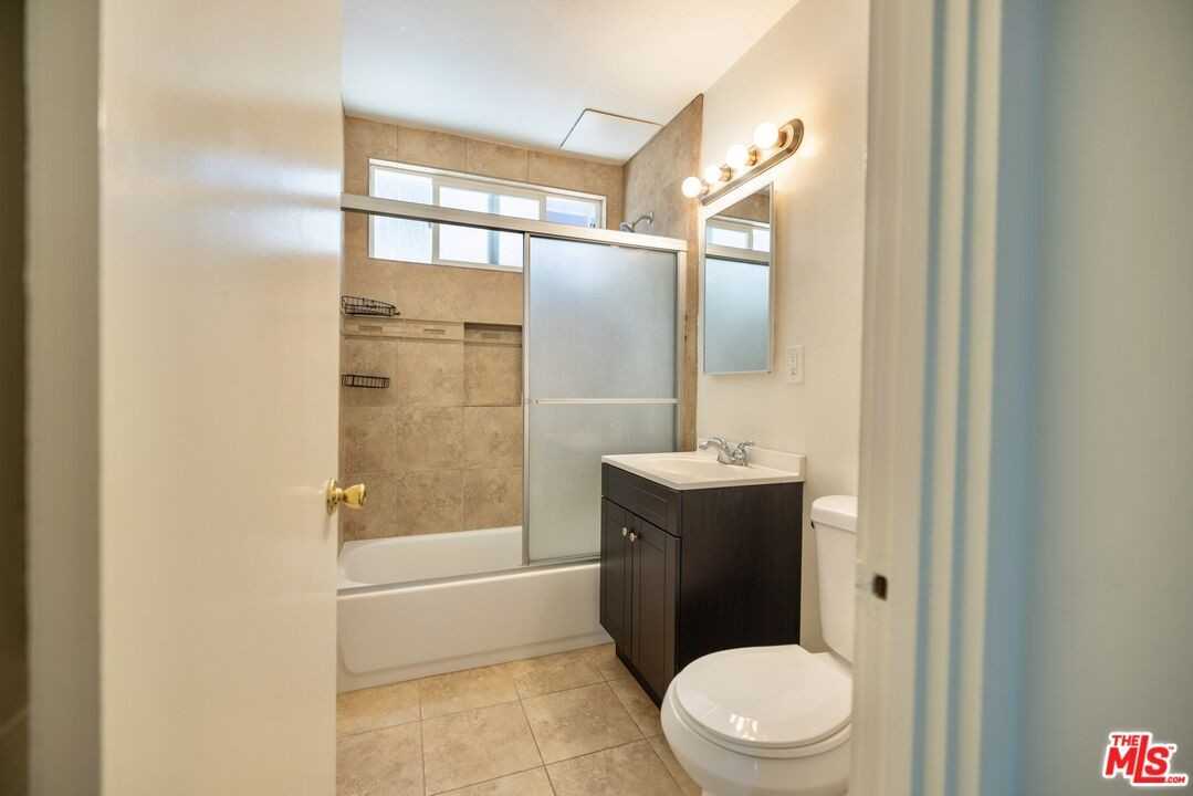 451 South Oakhurst Drive #451-3 - Photo 5 of 7