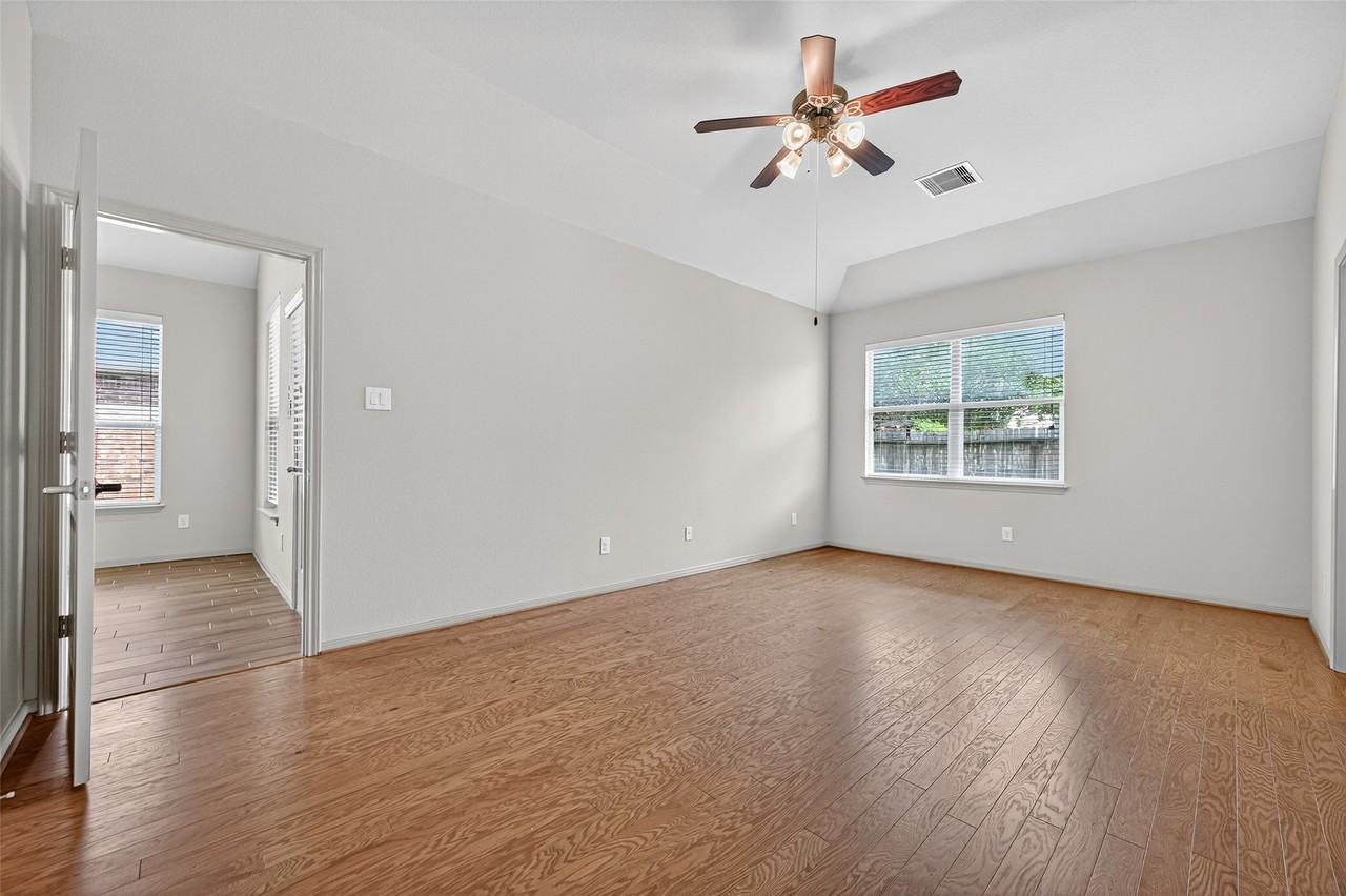 510 Carson Ridge Drive #510 - Photo 7 of 47