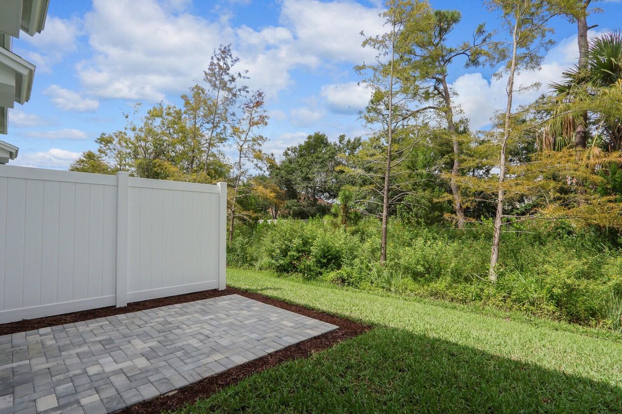 287 SW Sally Way #287 - Photo 2 of 41