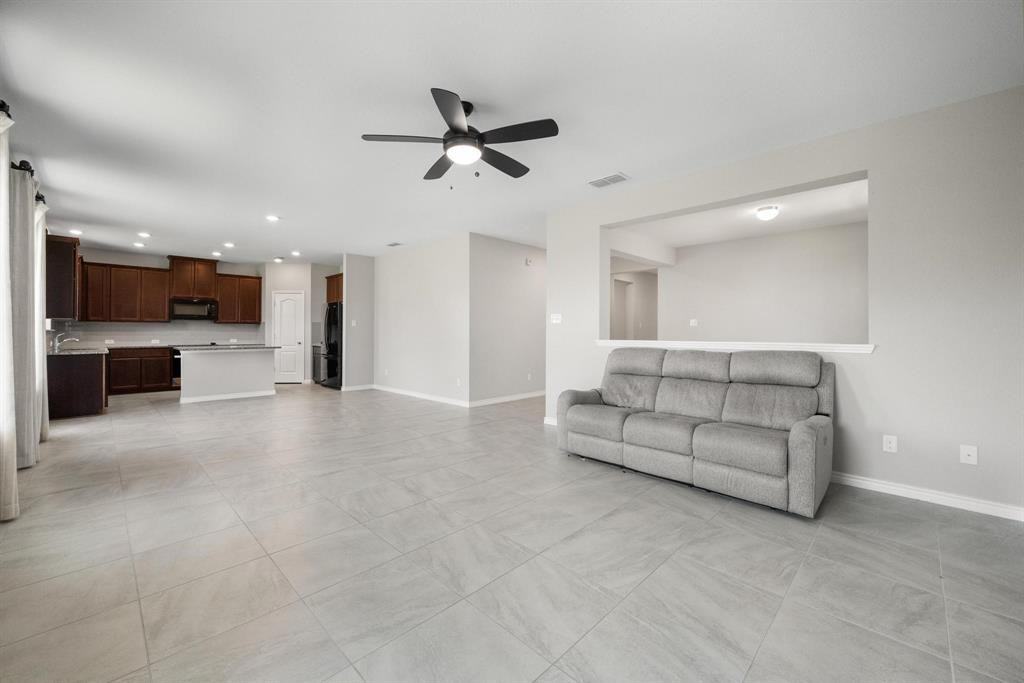 3409 Keechi Creek Drive #3409