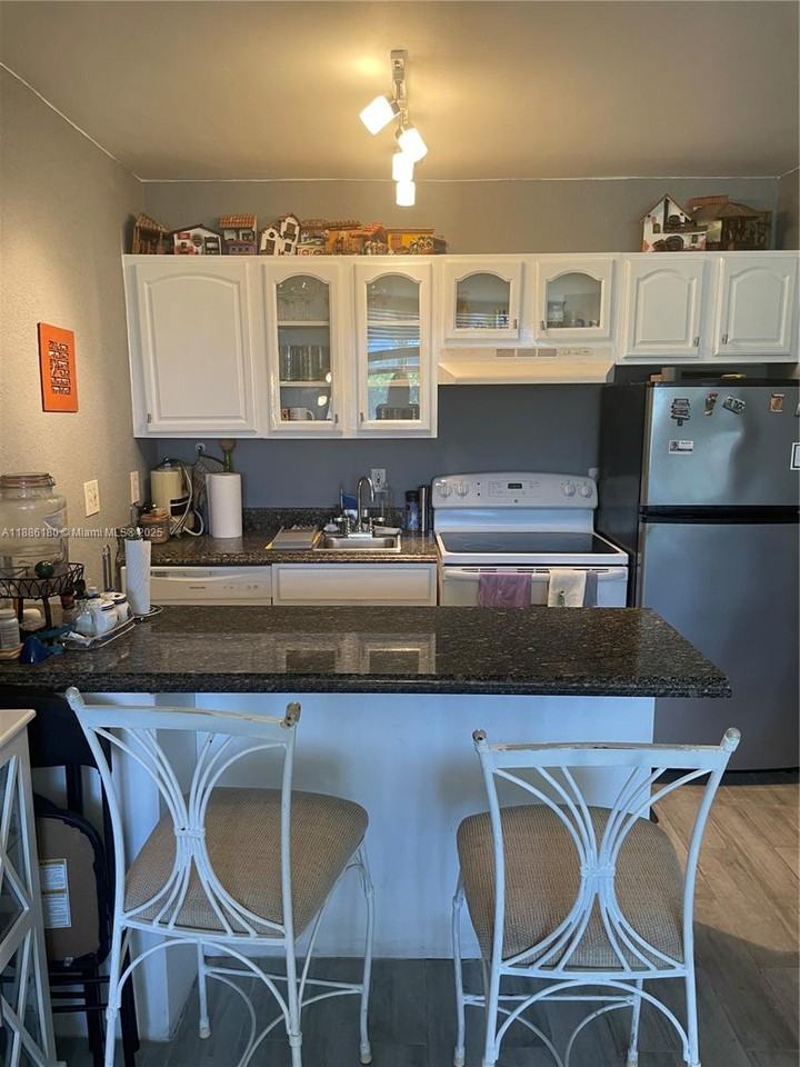 Oceanside #193618D - Photo 3 of 22