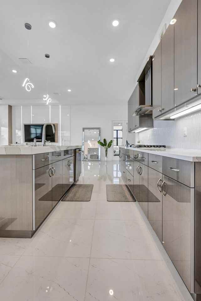 5320 Saint Armands Way #5320 - Photo 2 of 50