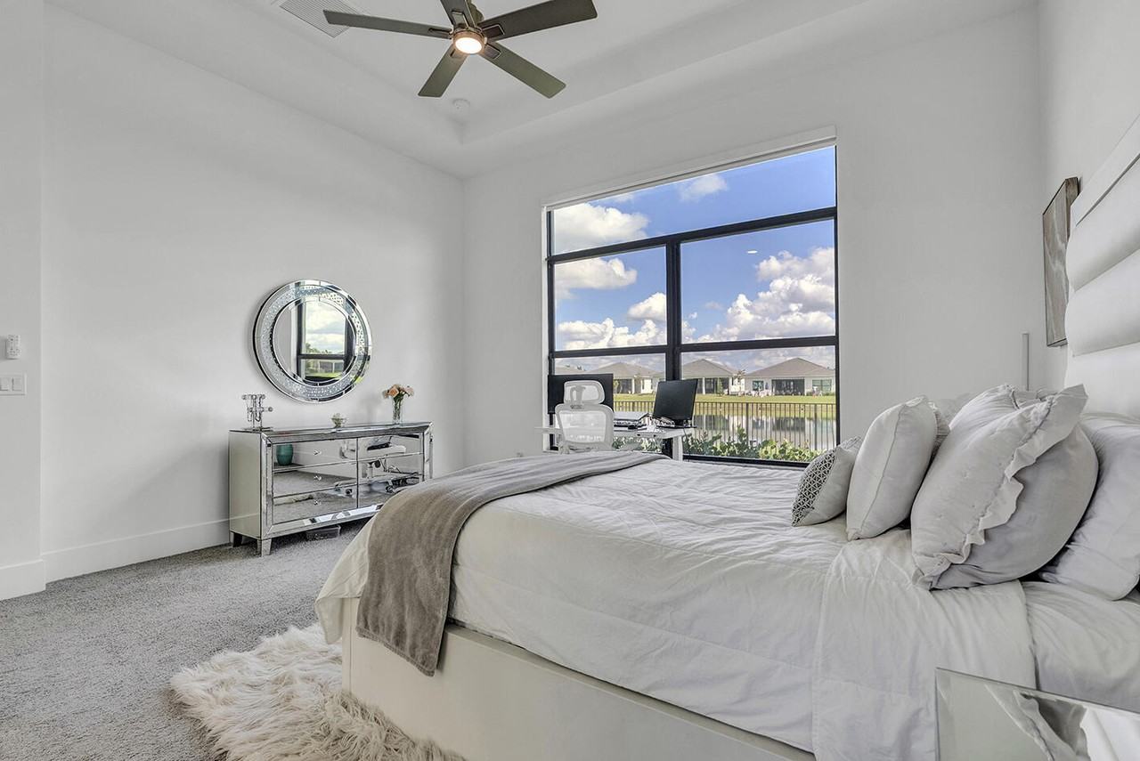 5320 Saint Armands Way #5320 - Photo 5 of 50