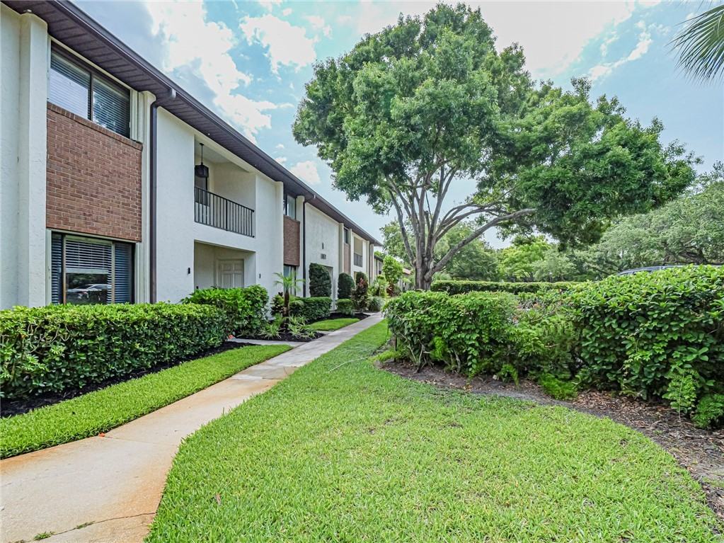1057 6th Avenue #1057B7 - Photo 2 of 26