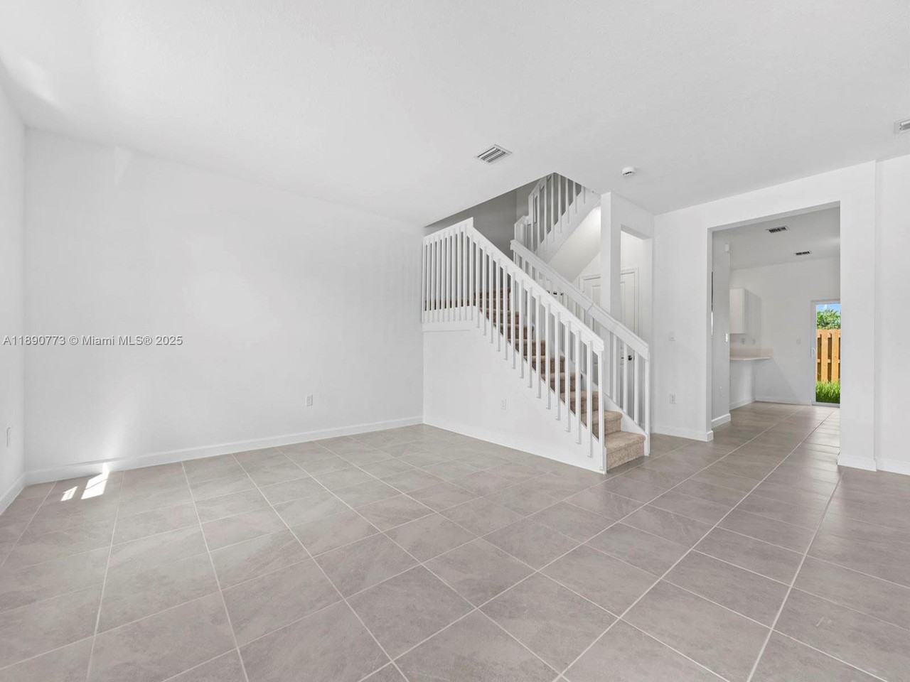1525 Southeast 27th Street #1525 - Photo 2 of 9