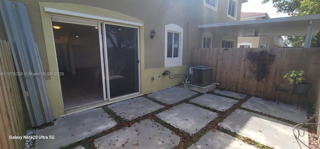 2459 Southeast 10th Street #2459 - Photo 3 of 15