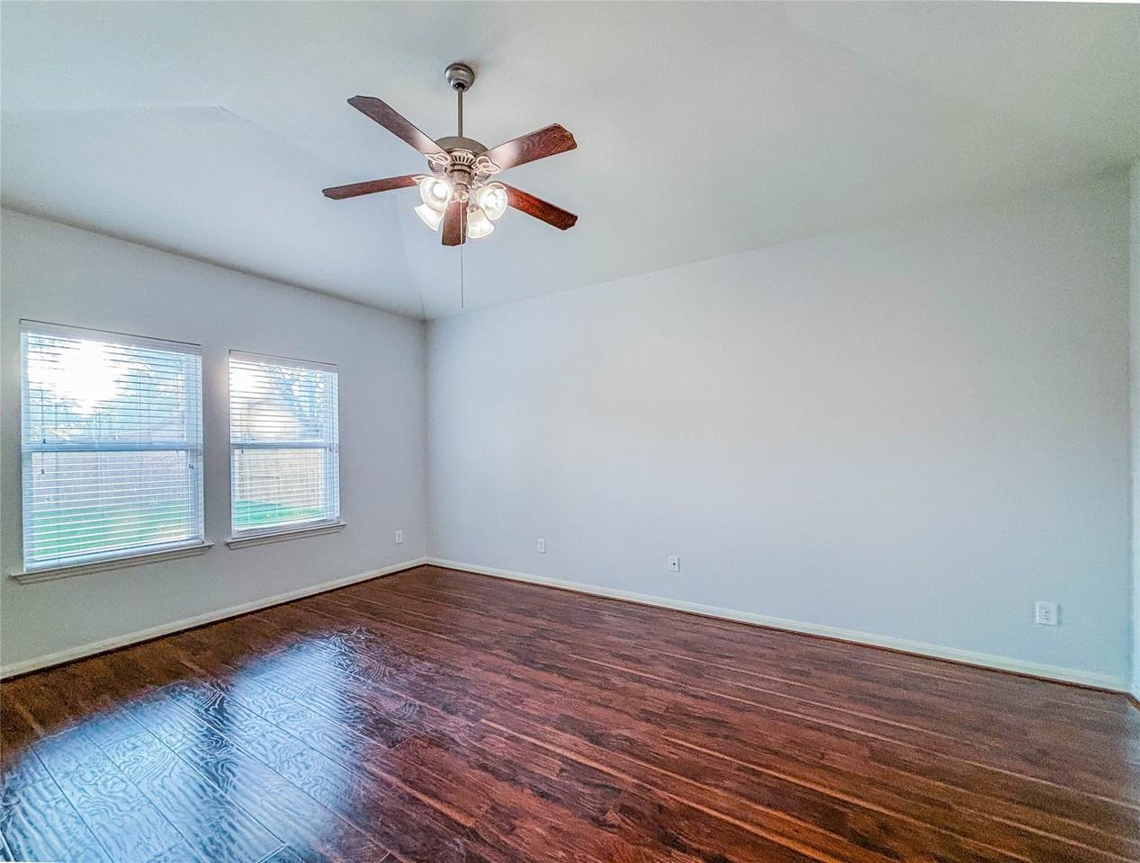 6023 Indian Creek #6023