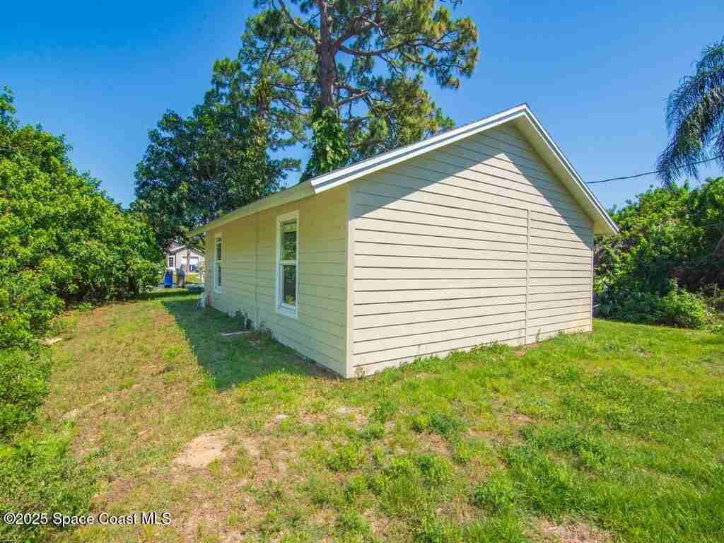 1325 17th Ct Sw #1325 - Photo 7 of 22