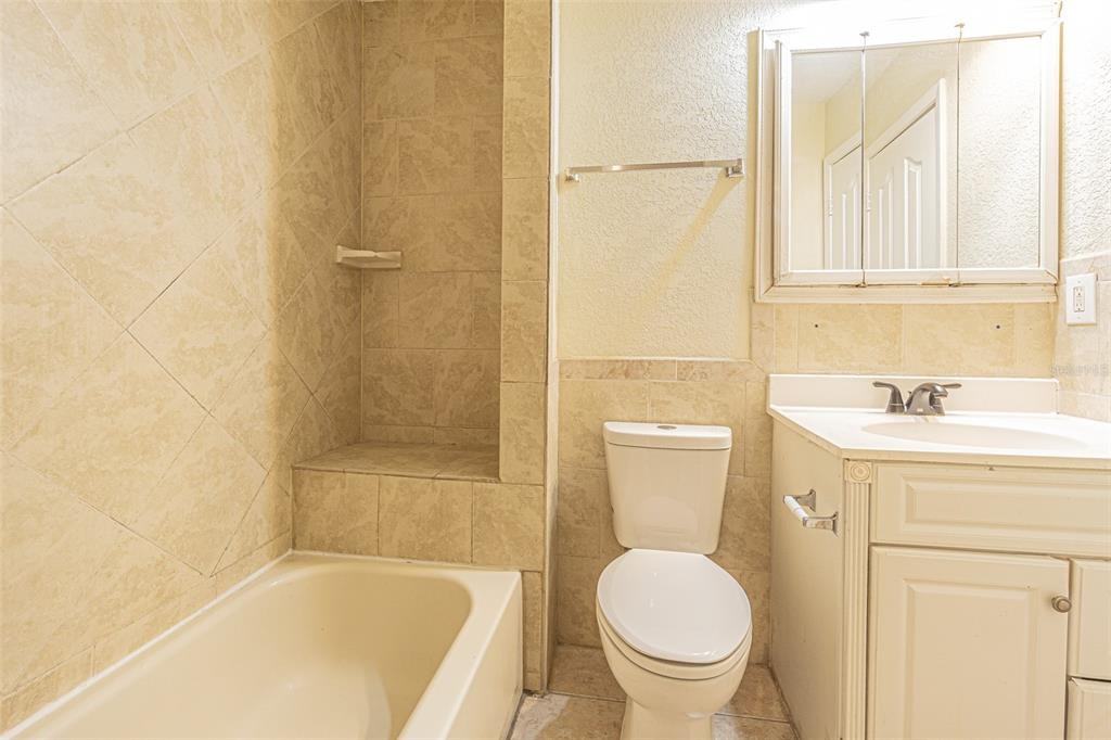 6218 Oak Cluster Cir #6218 - Photo 5 of 28