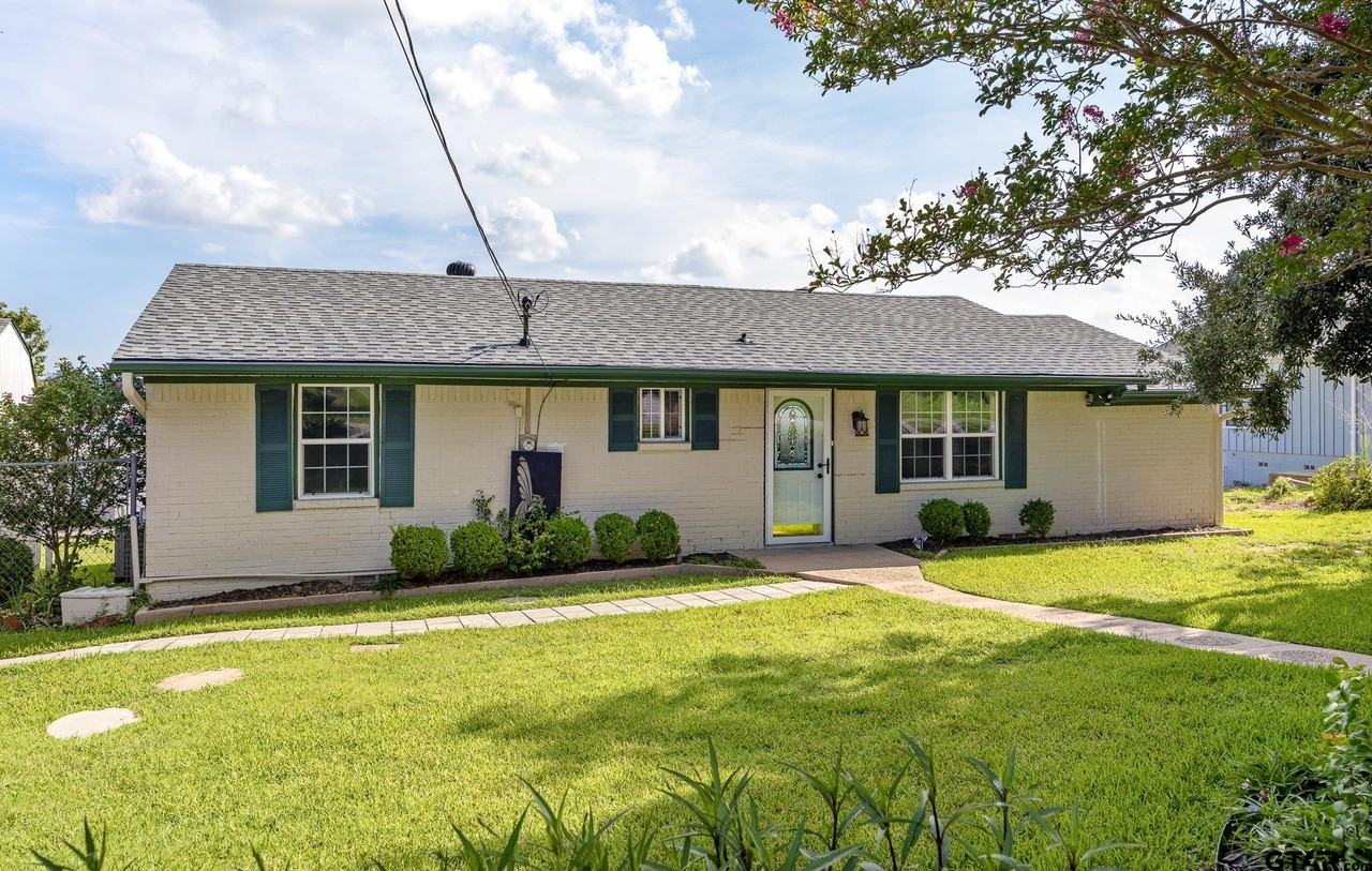 22248 Lounette Dr #22248 - Photo 2 of 38