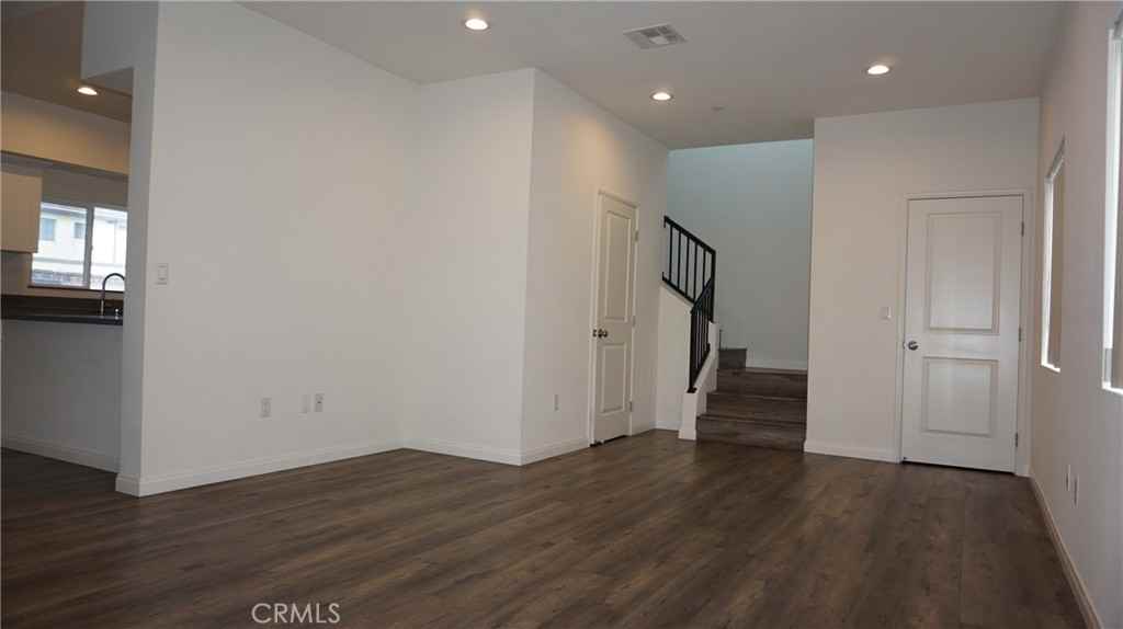 416 North Dalton Avenue #416 - Photo 3 of 15