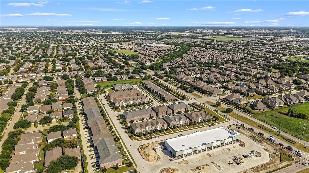 3951 Crown Avenue #3951 - Photo 3 of 34