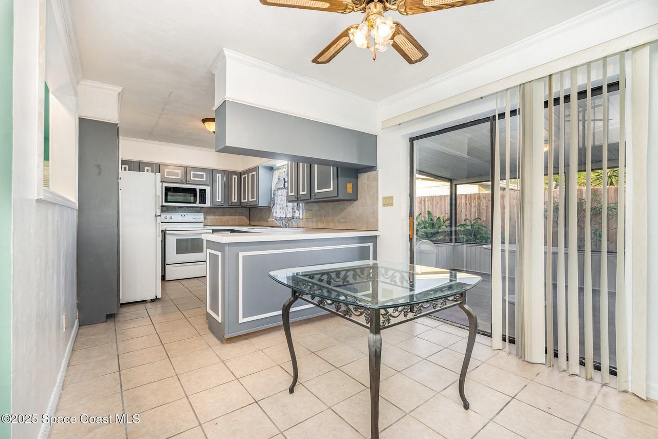 2155 Palm Ave #2155 - Photo 2 of 15