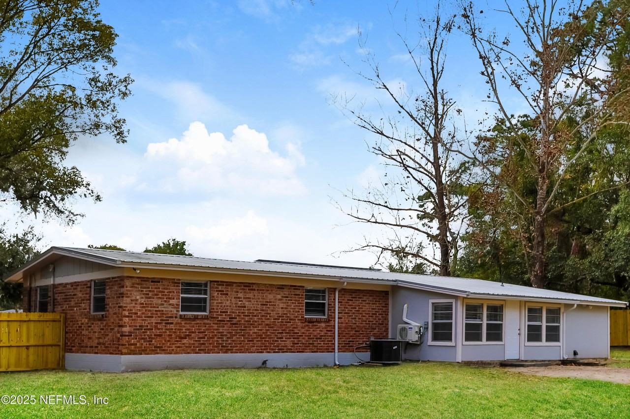 470 Sigsbee Ct #470 - Photo 3 of 15