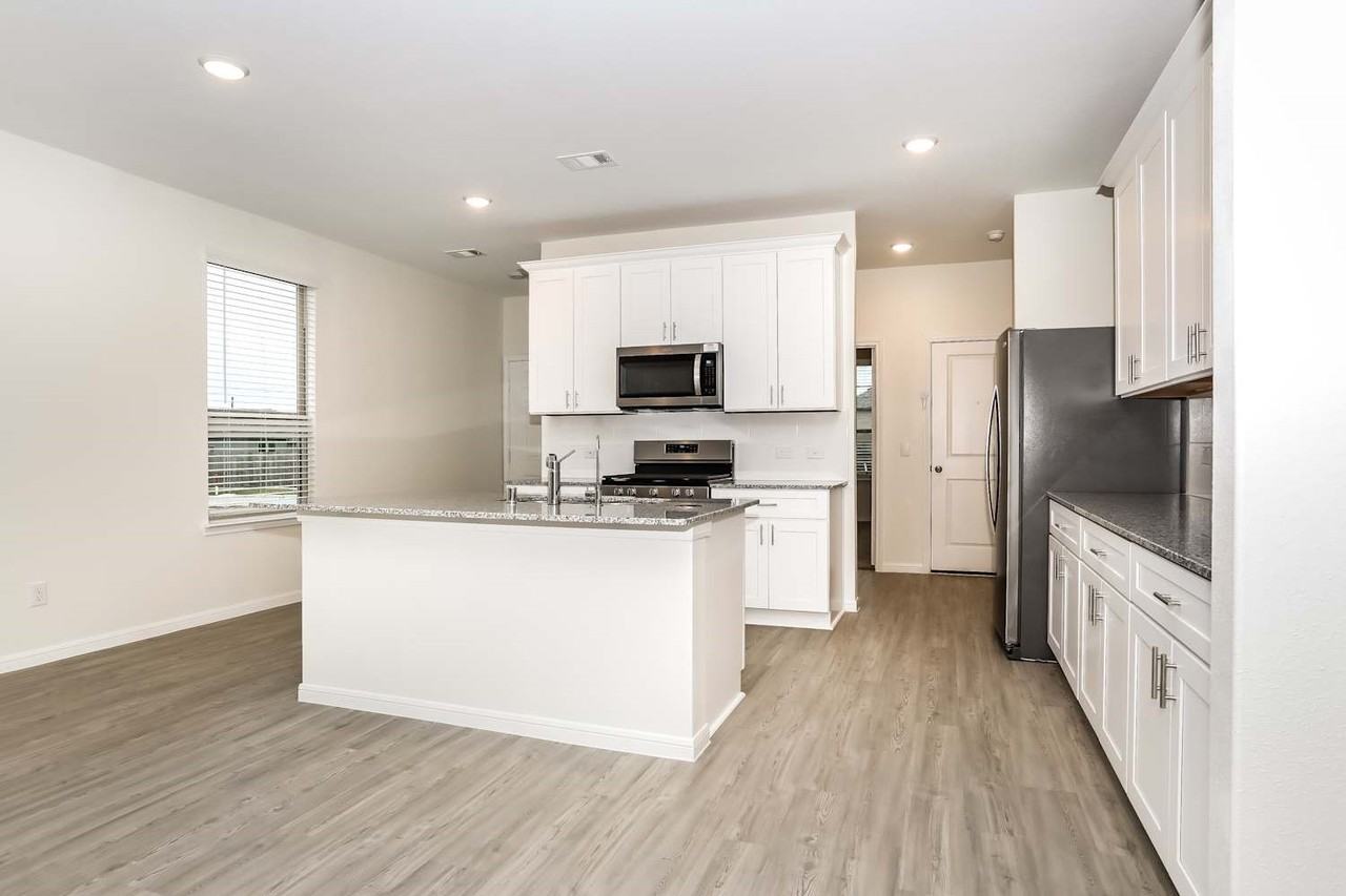 13506 Maltessa Dr #13506 - Photo 2 of 17