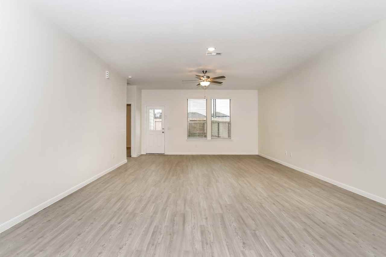 13506 Maltessa Dr #13506 - Photo 7 of 17