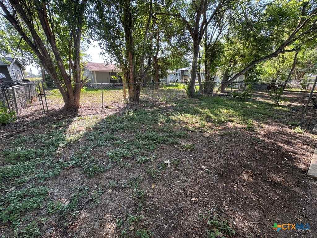 813 Burges St #813 - Photo 3 of 15